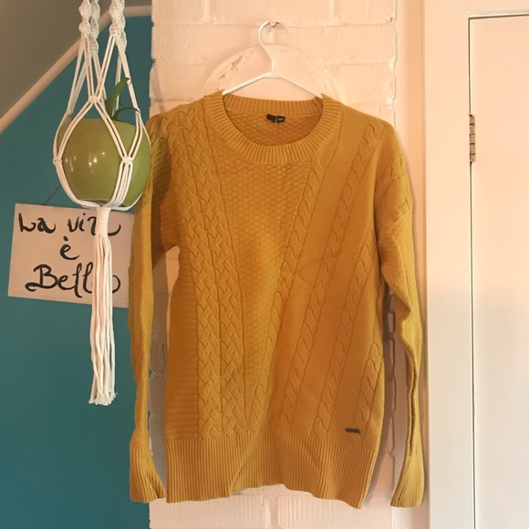 Colori Sweaters - 💛Warm Knit Sweater 💛